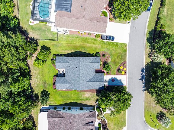 5th image of 2911 Winding River Rd.