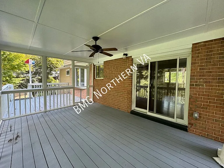 5406 Gainsborough Dr — Photo 30