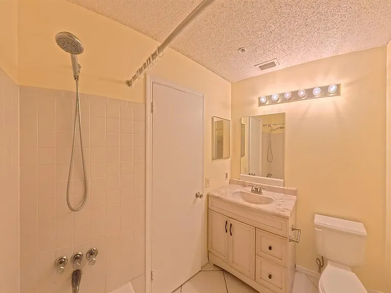 2319 N Congress Ave #28 — Photo 20