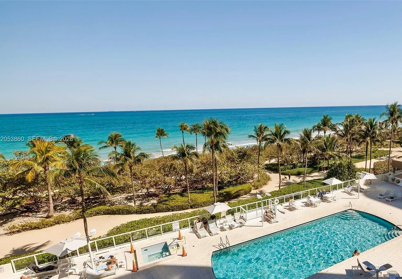 The Plaza Of Bal Harbour — Photo 1