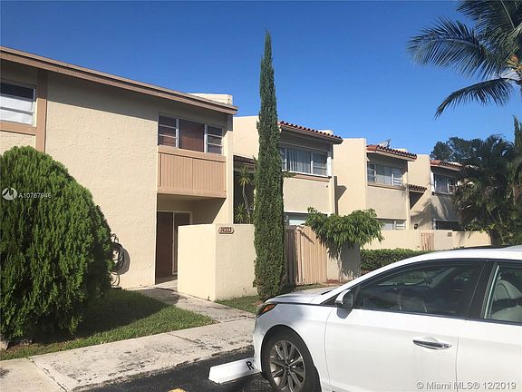 3rd image of 14333 Kendale Lakes Cir #14333