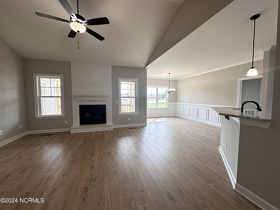 2nd image of 190 Maxwell Farm Lane