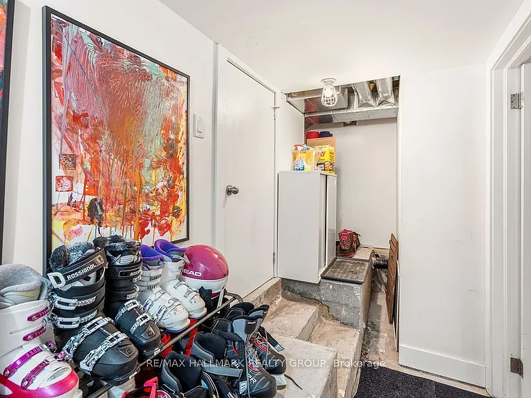 23 Newton St — Photo 43