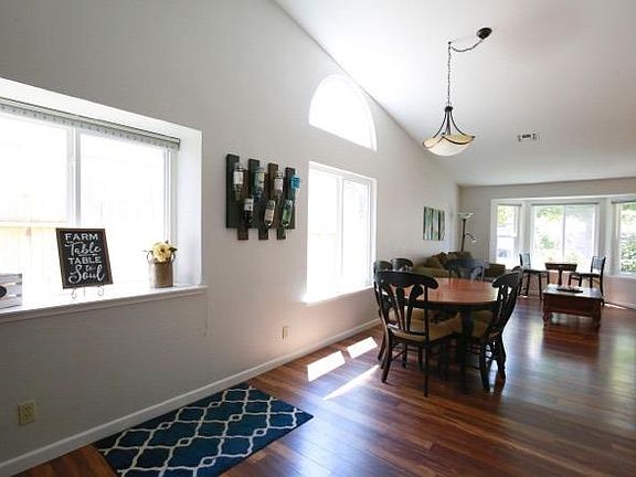 5th image of 8825 Bridgeshire Way