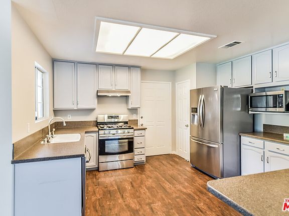 4th image of 9411 La Mesa Dr