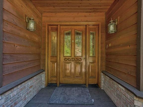 3rd image of 4801 Azalea Dr