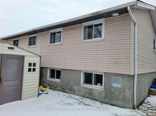 22 Nottingham St, Thorold, ON L2V 4G1