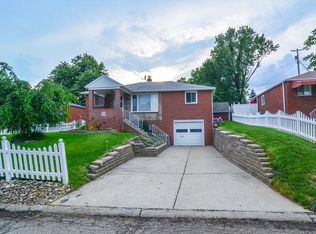 316 Woodhill Rd, West Mifflin, PA 15122