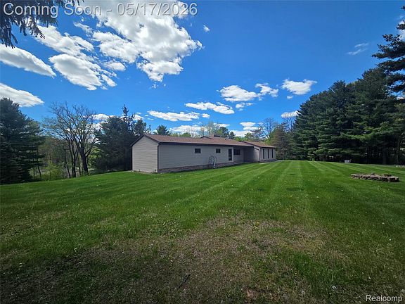 3rd image of 3296 Swarthout Rd