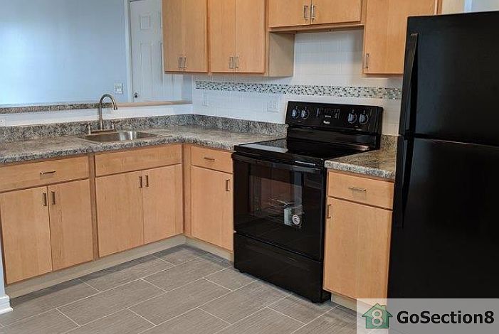 1st image of 1150 N Keeler Ave APT 2E