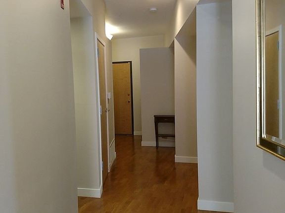 5th image of 1057 Century Dr #119