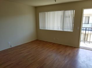 4016 W 141st St APT 9, Hawthorne, CA 90250