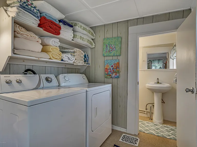 514 Brighton Ave — Photo 20