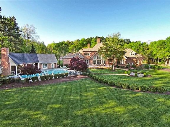 2nd image of 643 Walsing Dr