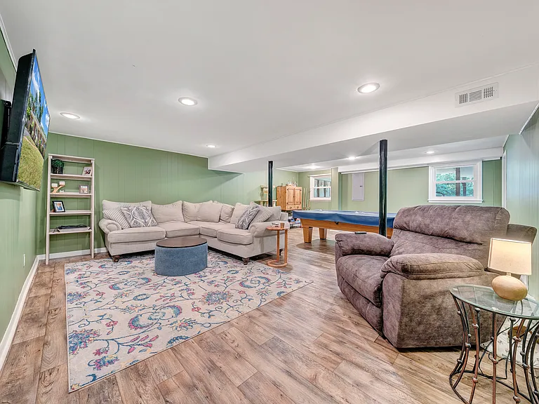 621 Aragona Dr — Photo 50