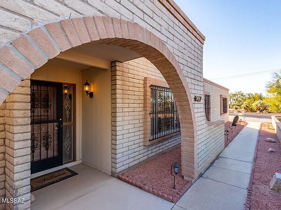 3rd image of 2491 W Donatello Way