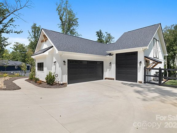 5th image of 2004 Pisgah Dr