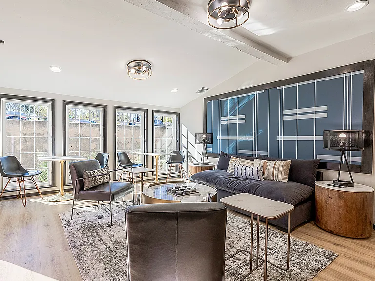 Newly Renovated Sun-Filled Resident Lounge