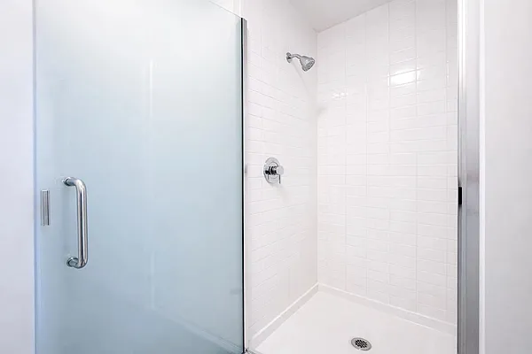 Bathroom, photo 1