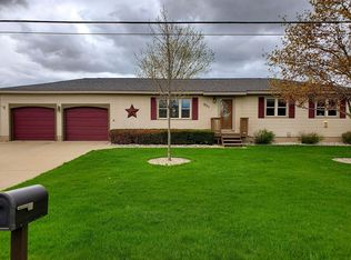 901 Timberline Trl, Gaylord, MI 49735