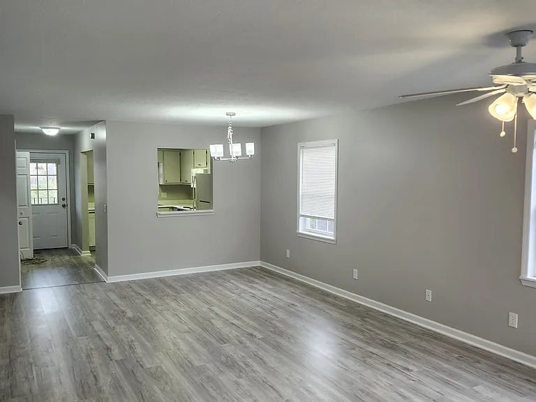 Long View Dr — Photo 3