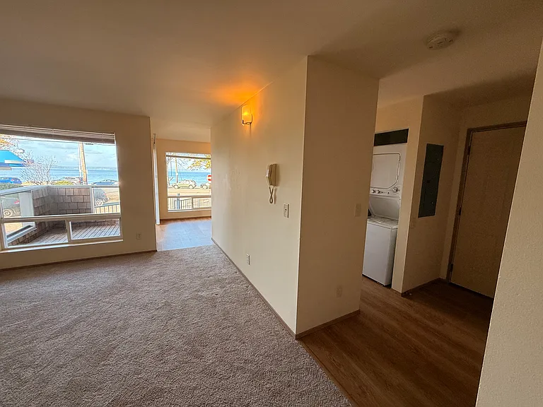 2770 Alki — Photo 7