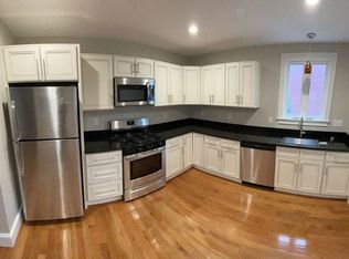 17 Dix St FLOOR 2, Dorchester, MA 02122