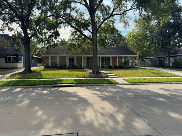 618 Cedar Ln