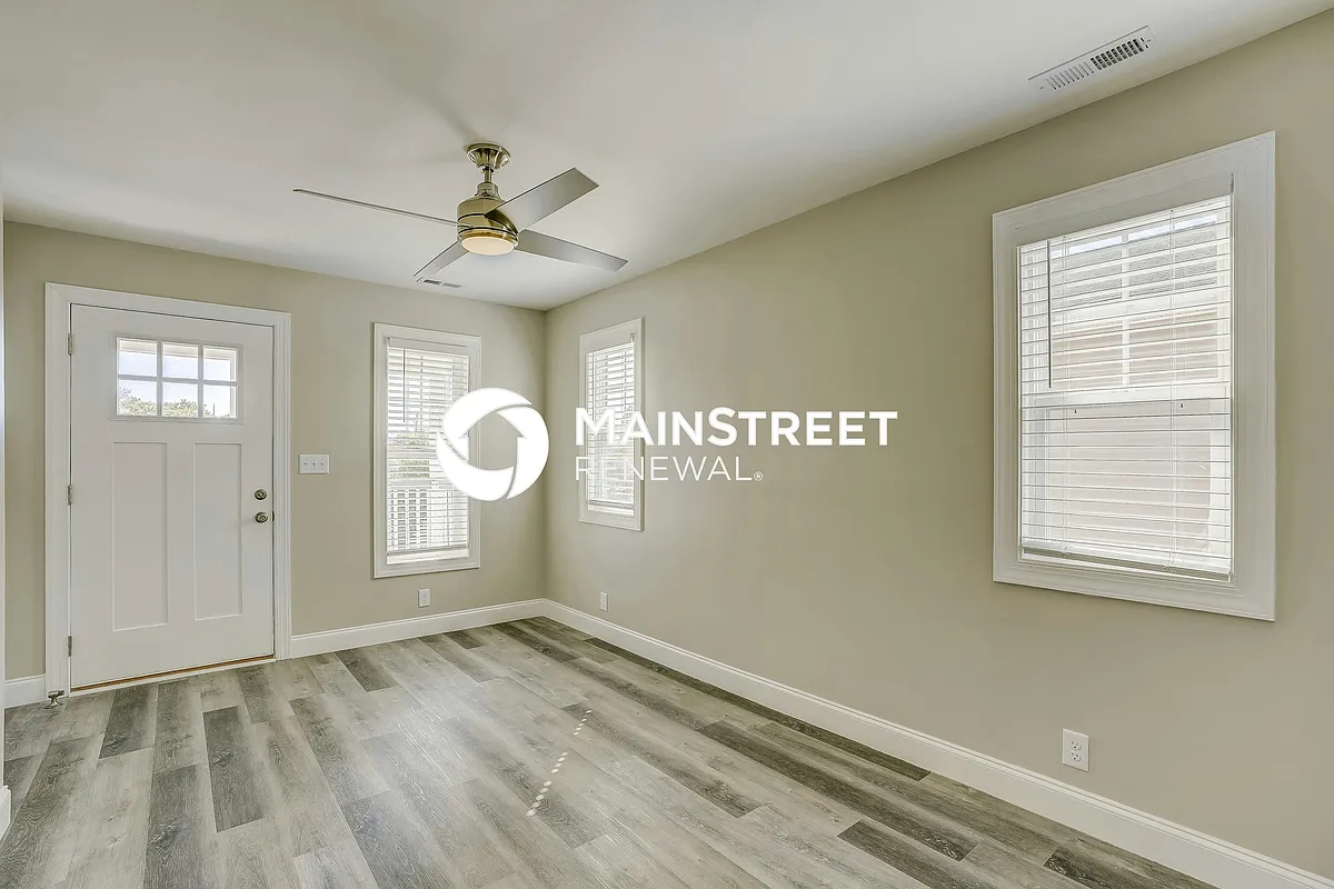 Living Room - 3145 4th Ave S