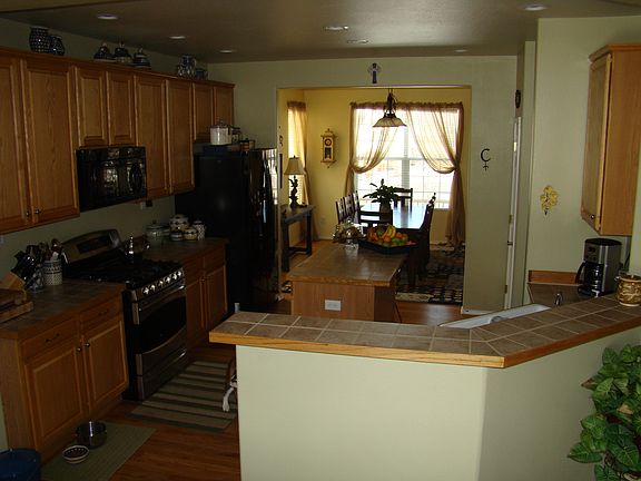 Kitchen and Bar