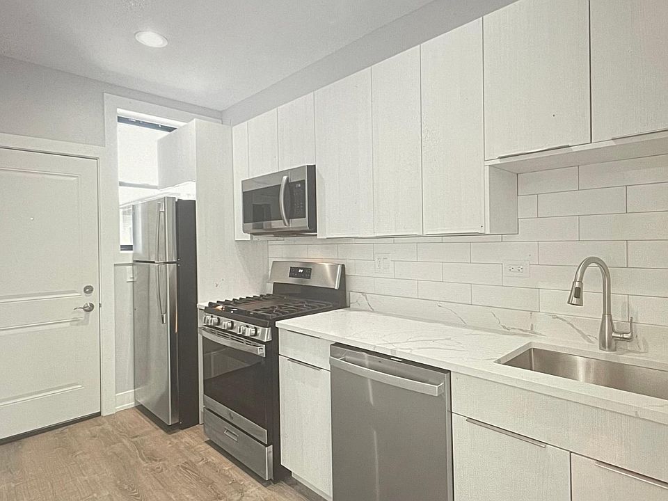 2nd image of 1551 W Juneway Ter #1E