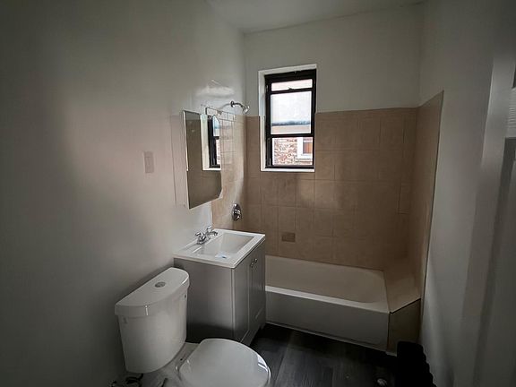 2nd image of 999 Stuyvesant Ave APT C8