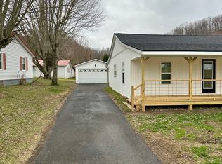 8770 Lebanon Rd, Parksville, KY 40464