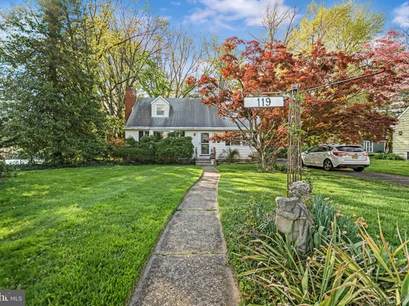 119 Nancy Ln, Ewing, NJ 08638