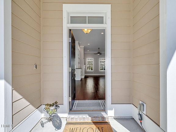 4th image of 9 Chadbourne Street