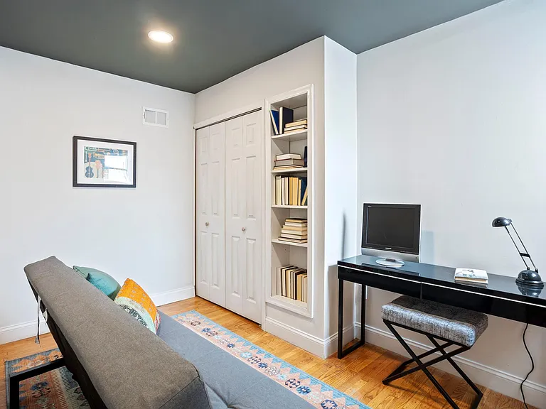 1529 S Garnet St — Photo 13