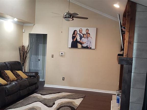 5th image of 2019 Wedgewood Ln