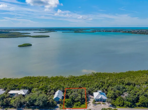 1989 Sheffield Ave, Marco Island, FL 34145