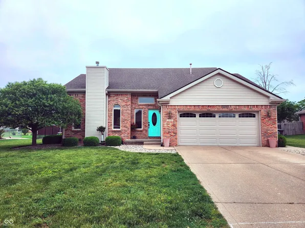 1026 Summerway Dr, Shelbyville, IN 46176