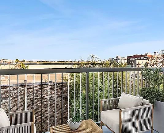 5th image of 368 Weirfield St #4