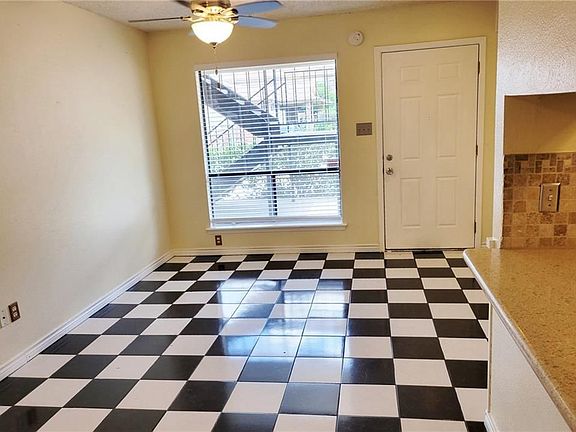 3rd image of 1705 Crossing Pl APT 117B
