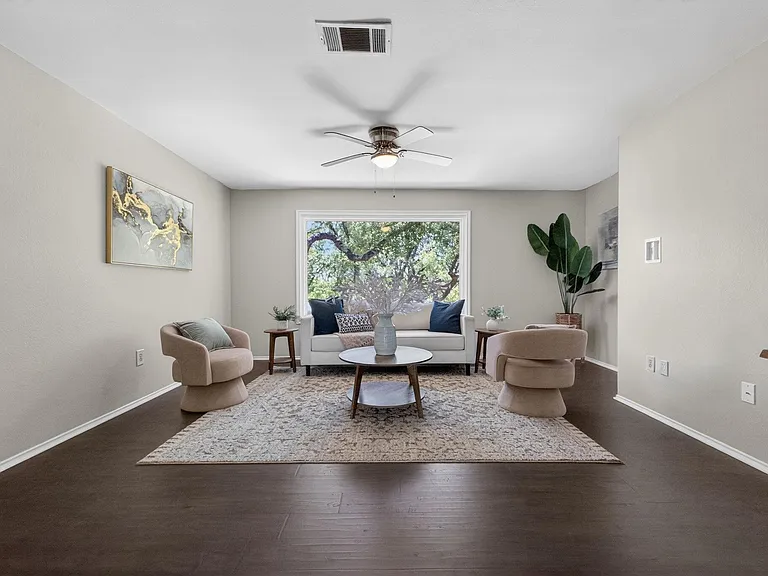 2712 Buckeye Trl — Photo 14