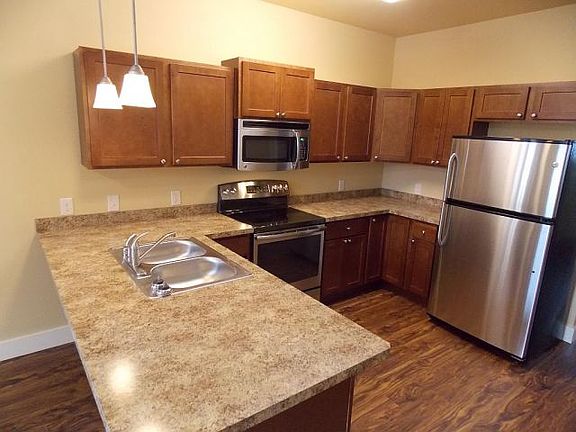 5th image of 1609 Avenue E APT 2