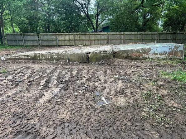 82 Post Oak Dr, Pottsboro, TX 75076