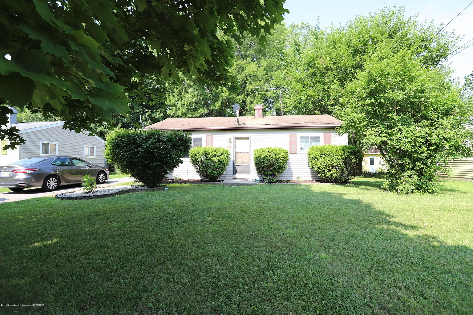 357 N Rogers St photo 1