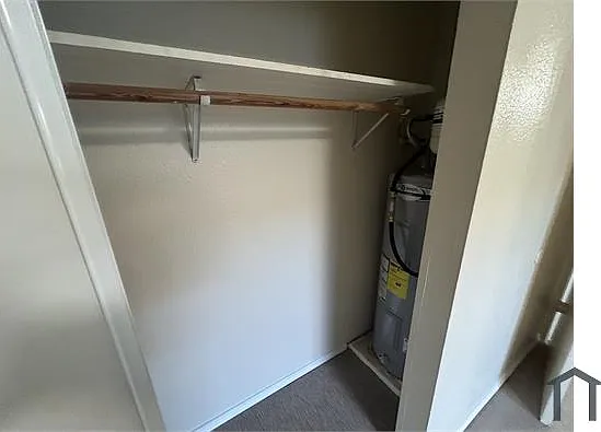 908 I St NE #10 — Photo 22