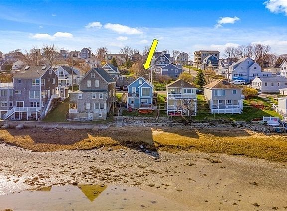 2nd image of 115 Bay St