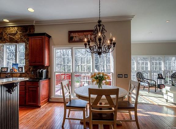 5th image of 7212 Lucern Ct