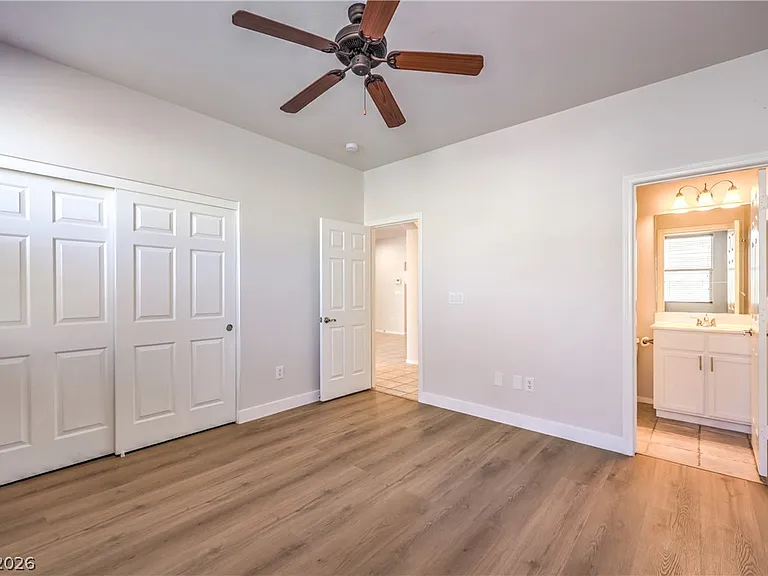 7236 Victoria Oak Ct — Photo 8
