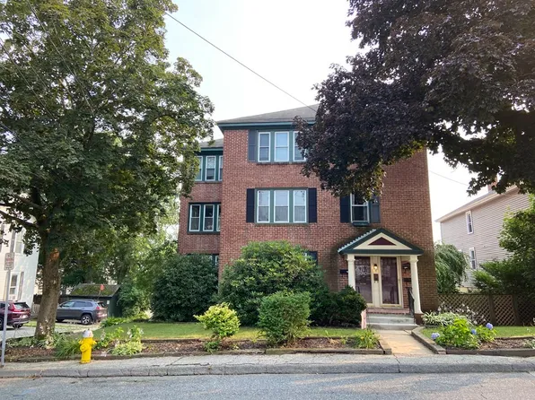 24 Park St #2, Southbridge, MA 01550